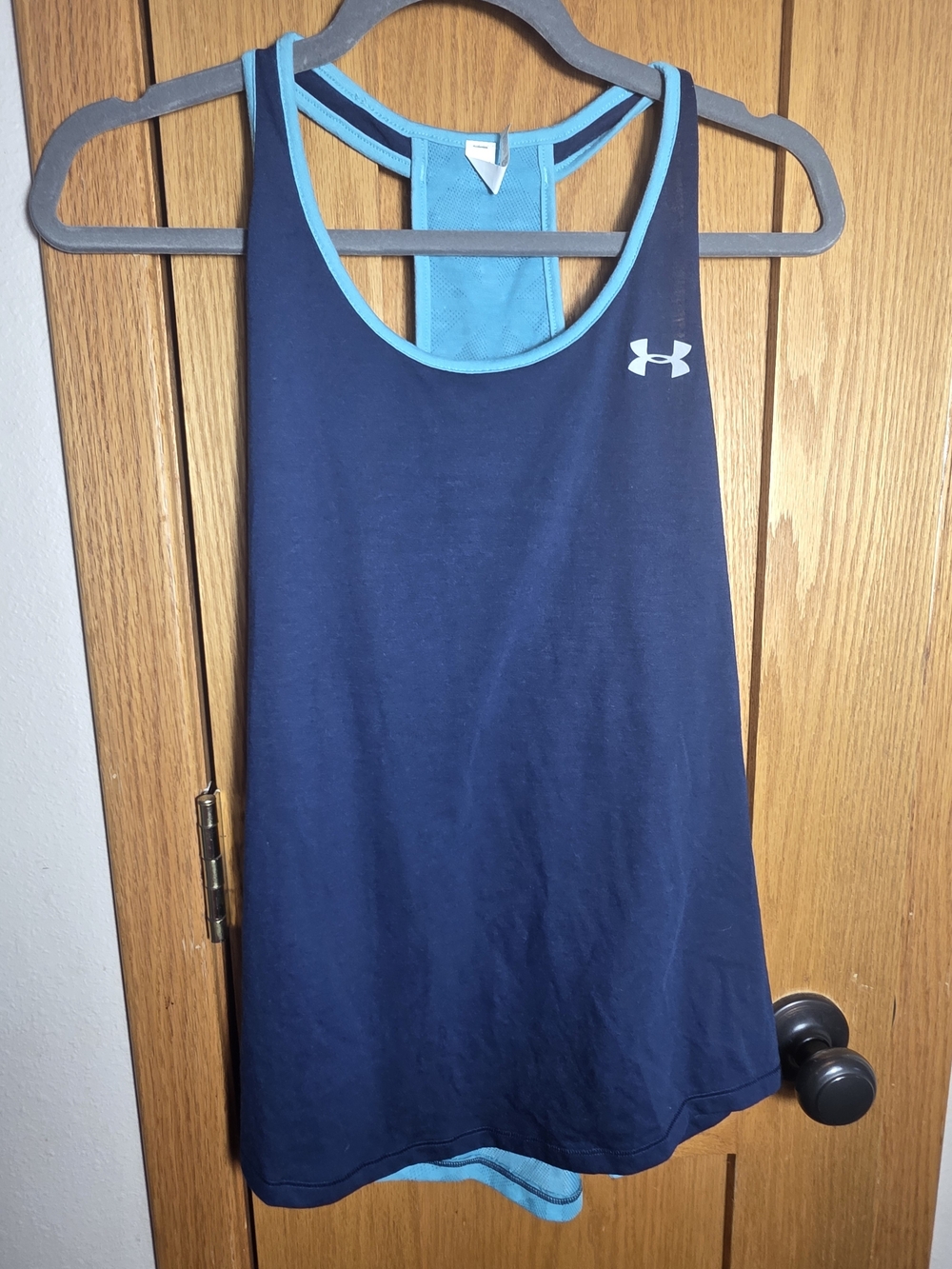 Women's Large Under Armour Navy and Aqua Athletic Tank Running Hiking Workout